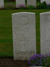 Etaples Military Cemetery - Smith, A J